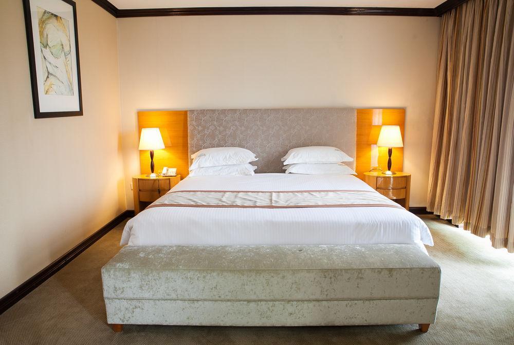 Gorillas Golf Hotel Kigali Eksteriør bilde